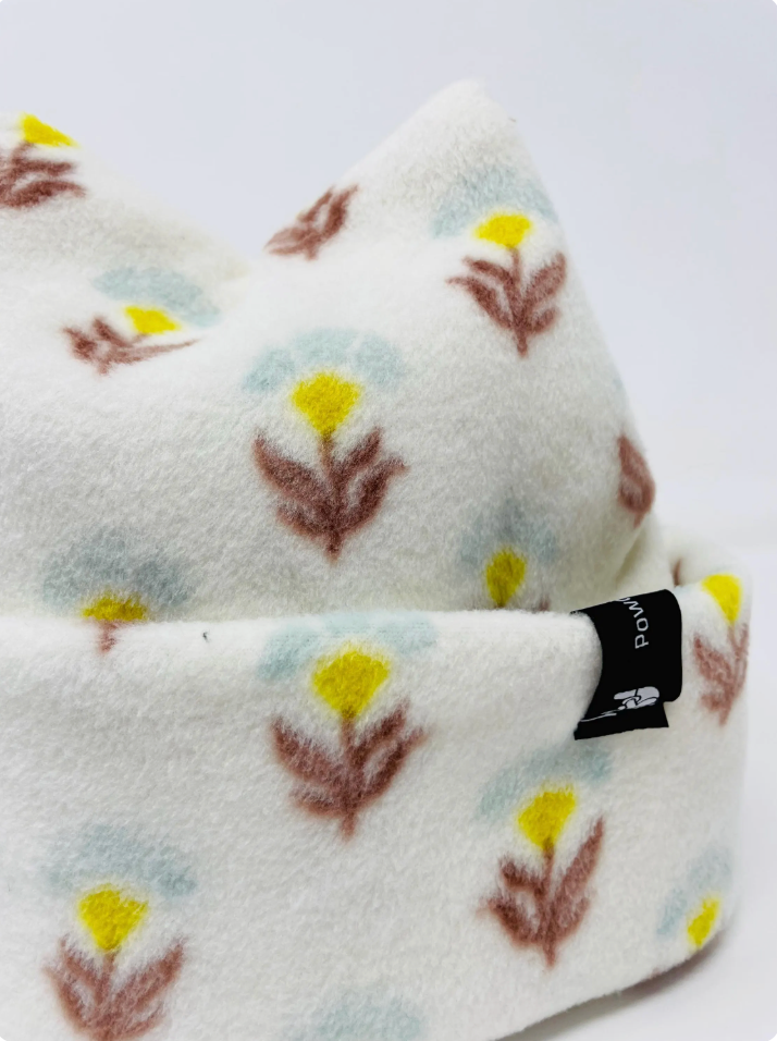 Four-Point White Flower Beanie