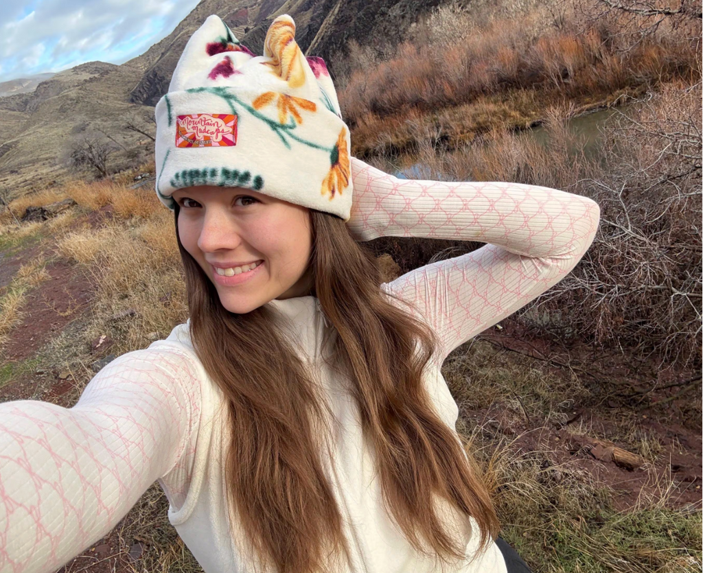 White Flower Four-point Beanie