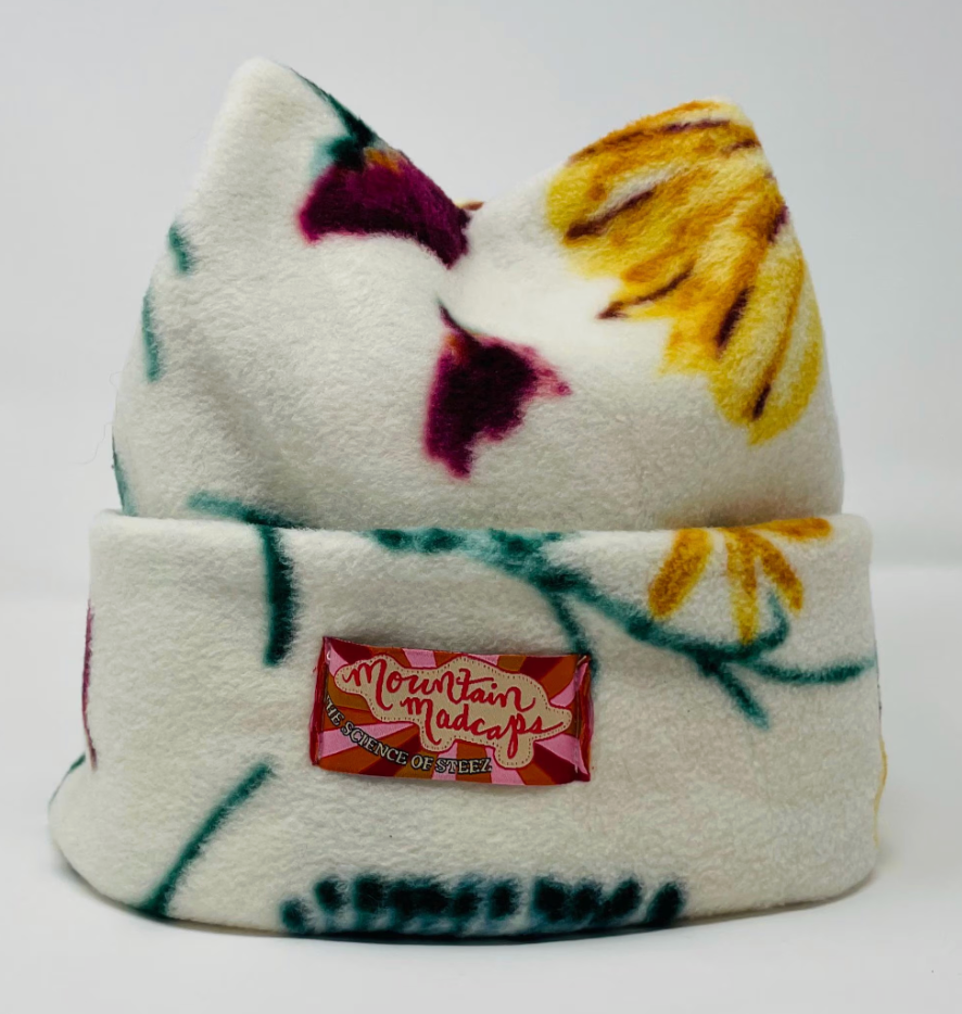 White Flower Four-point Beanie